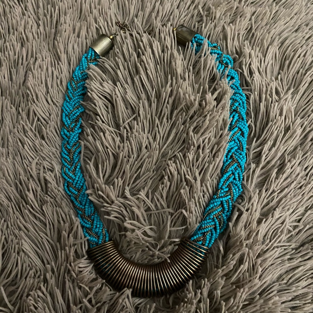 Statement necklace
